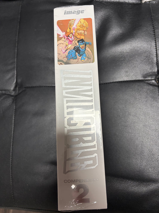 INVINCIBLE COMPENDIUM HC VOL 02 Image Comics