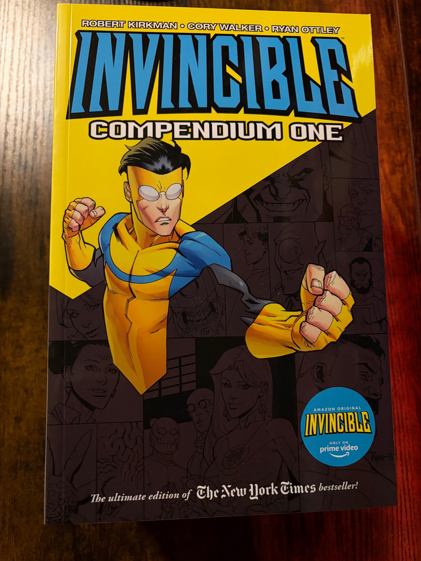 INVINCIBLE COMPENDIUM Trade-Paperback Set  Volumes 1-3 Image Comics