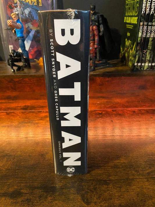 BATMAN BY SNYDER & CAPULLO OMNIBUS HC VOL 01 Amos Comics
