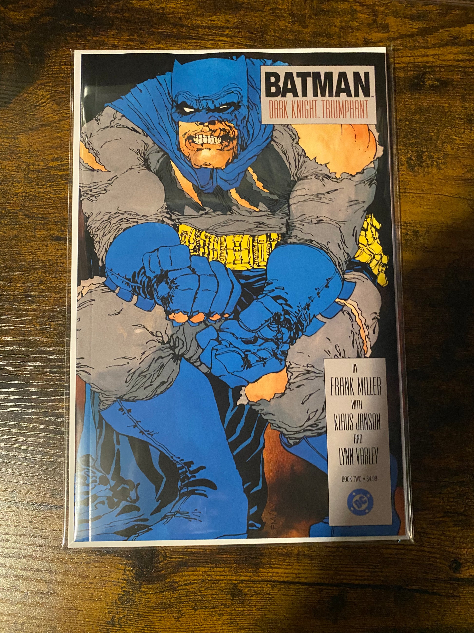 BATMAN THE DARK KNIGHT RETURNS #2 (OF 4) FACSIMILE EDITION CVR A FRANK MILLER DC Comics